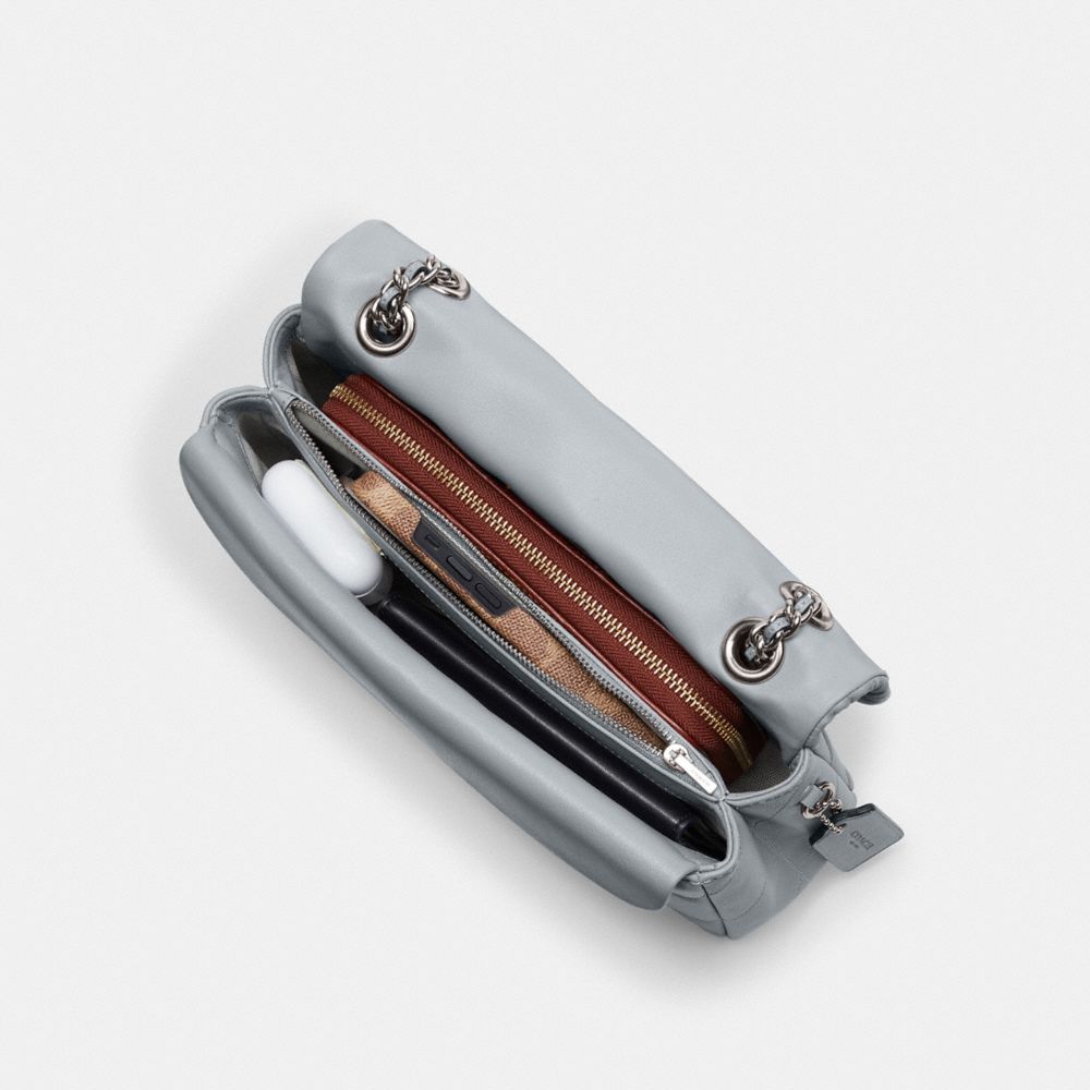 TABBY 26 絎縫單肩手袋