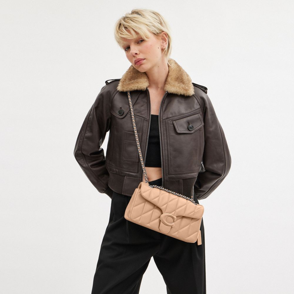 TABBY 26 絎縫單肩手袋