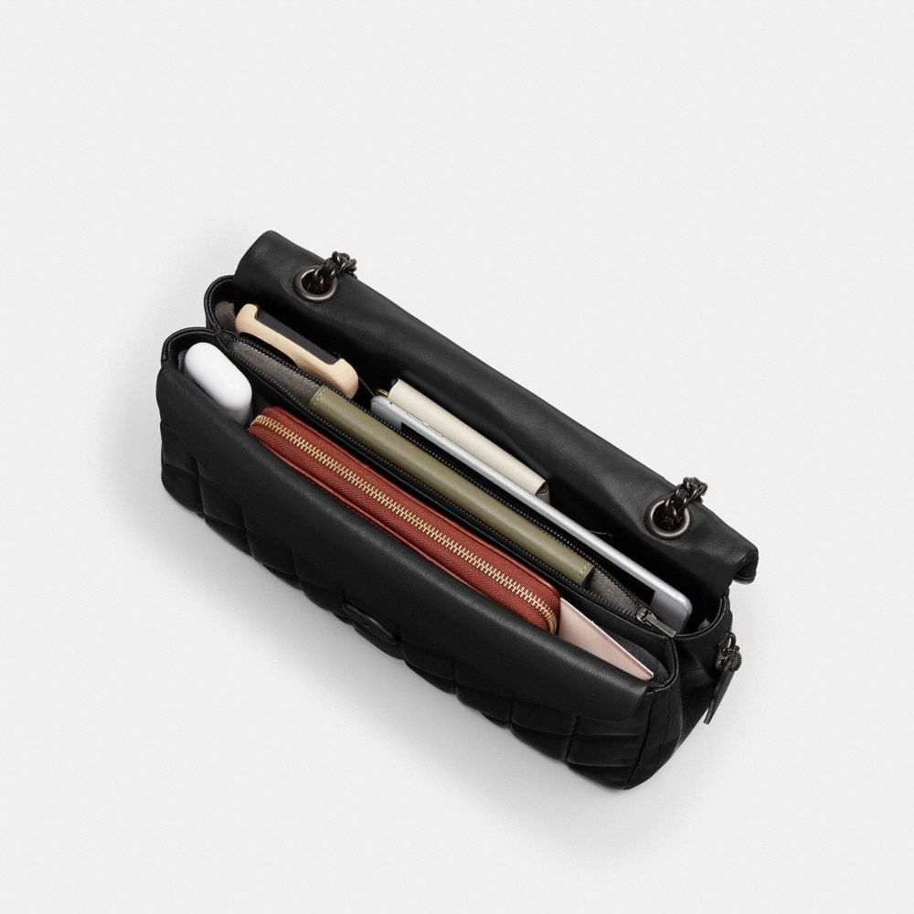 TABBY 33 絎縫單肩手袋