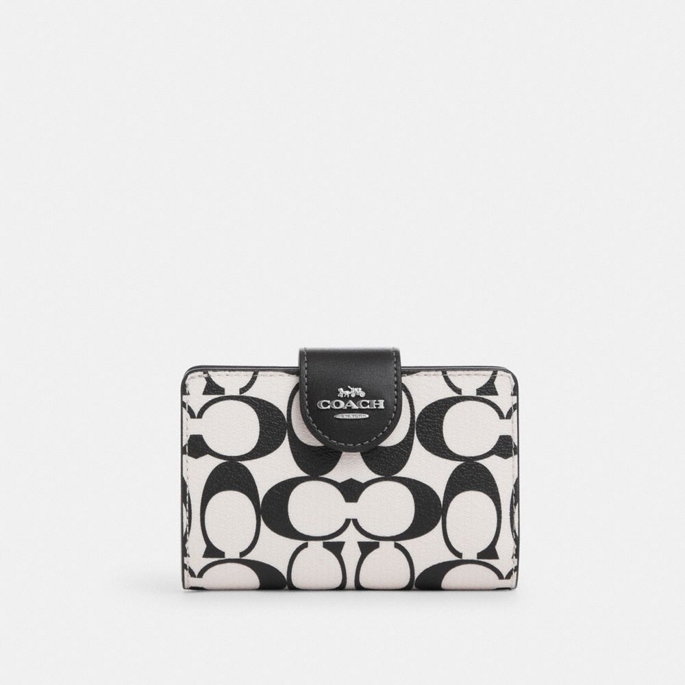 COACH Cp420 - MEDIUM CORNER ZIP WALLET IN SIGNATURE CANVAS