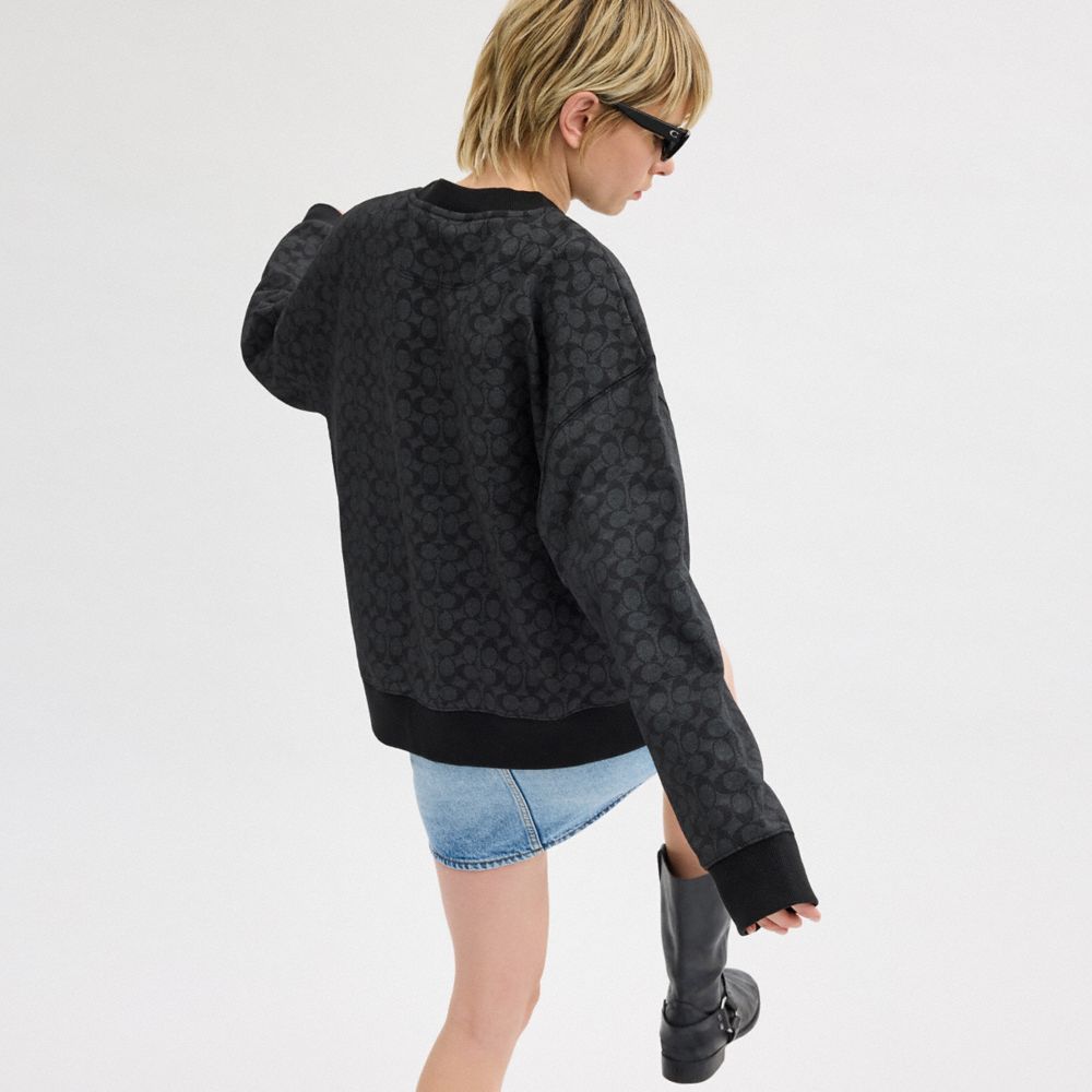 ESSENTIAL SIGNATURE CREWNECK