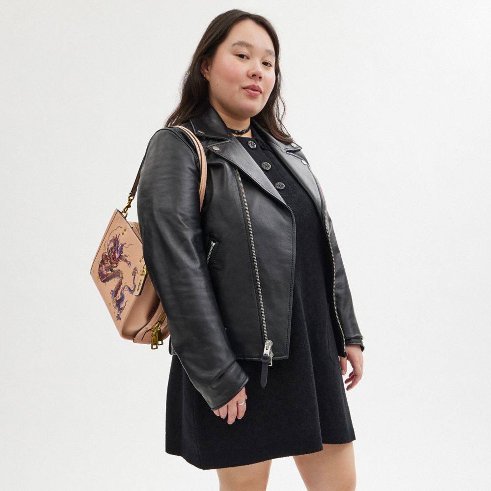 新年系列 ROGUE 25 龍圖案造型手袋