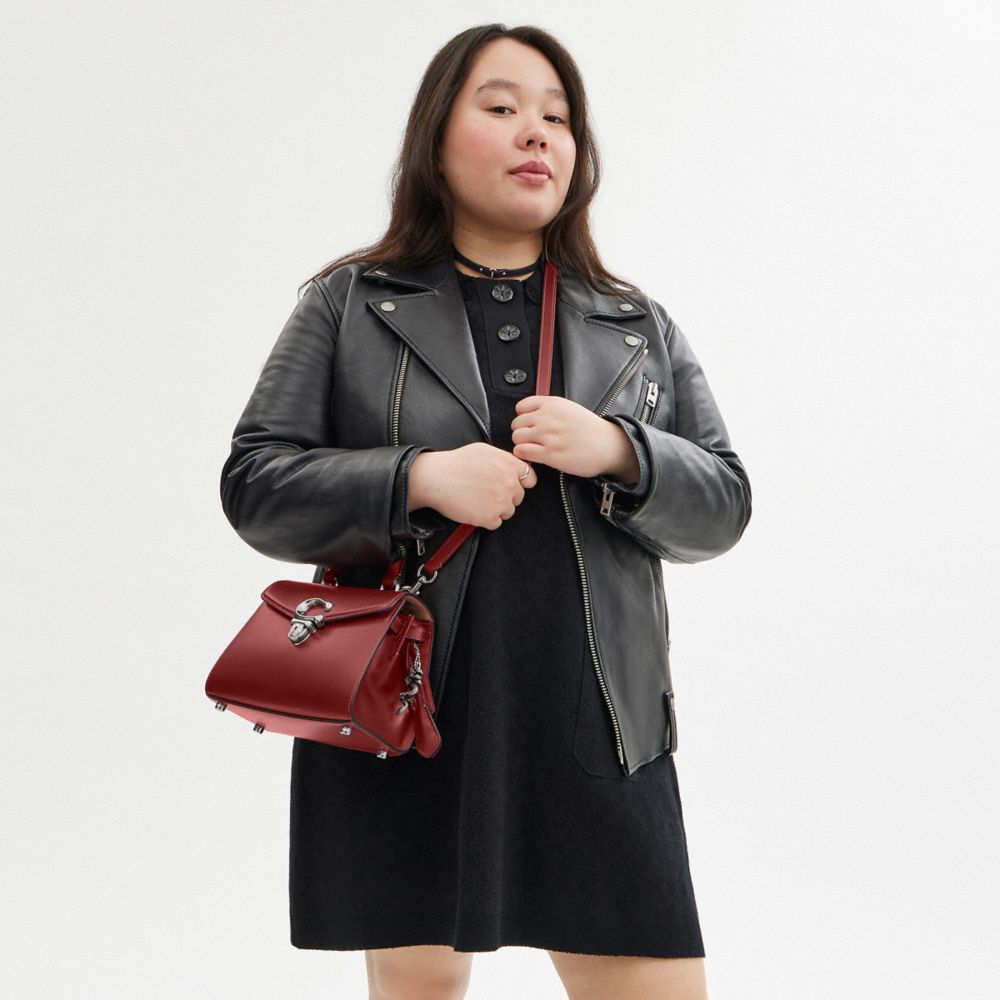 新年系列 SAMMY 21 龍圖案頂部提把手袋