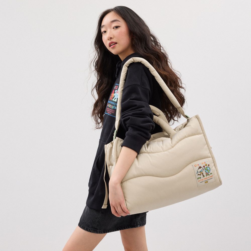 Coachtopia Loop Tote With Wavy Quilting