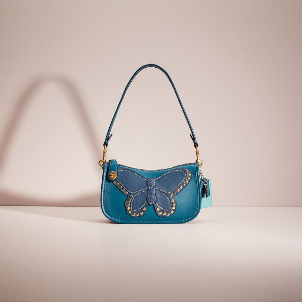 COACH CQ321 Upcrafted Swinger 20 Brass/Blue