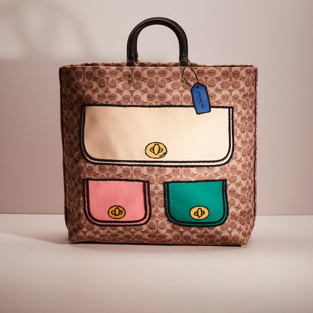 COACH CQ691 Restored Rogue Tote In Recycled Signature Canvas With Trompe L'oeil Print Brass/Tan Natural Multi