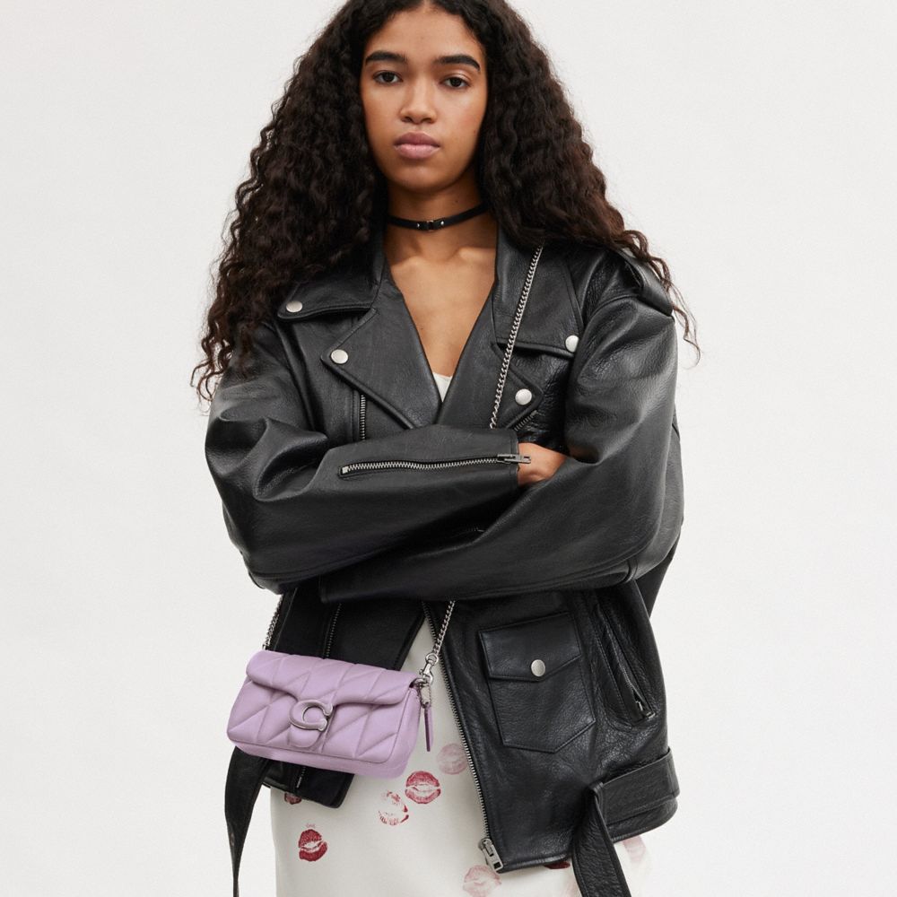 TABBY 菱形豐盈絎縫斜背手腕包