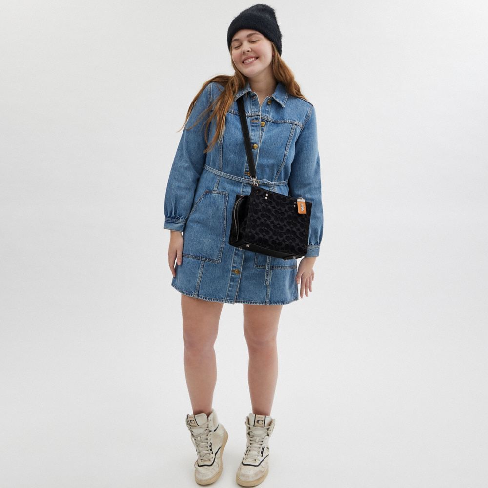 ROGUE 25 IN SIGNATURE DENIM