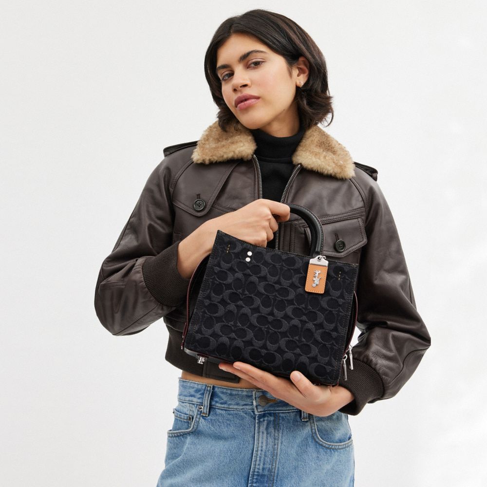 ROGUE 25 IN SIGNATURE DENIM