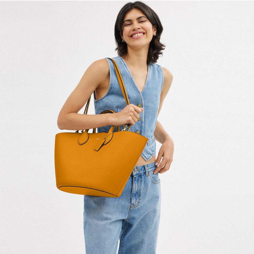 BASKET 提籃式托特手袋