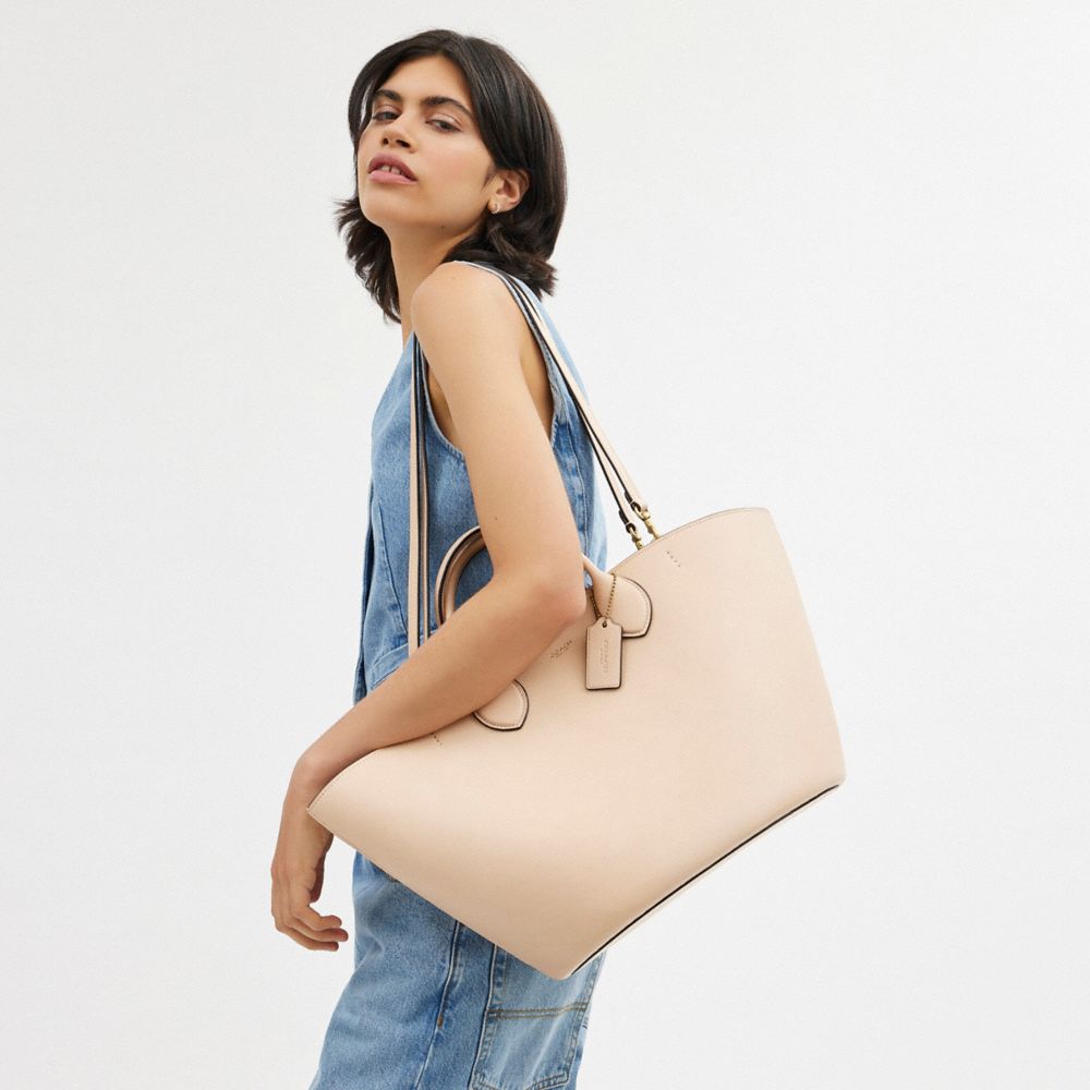 BASKET 提籃式托特手袋