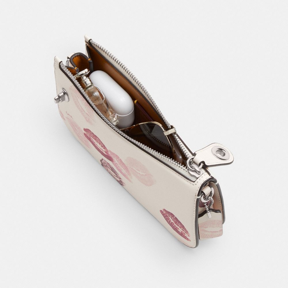 PENN 嘴唇印花單肩手袋