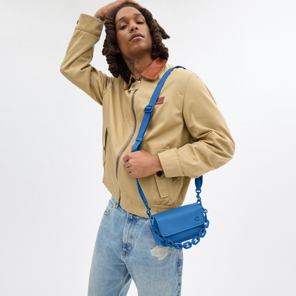 CHARTER 18 翻蓋斜背手袋