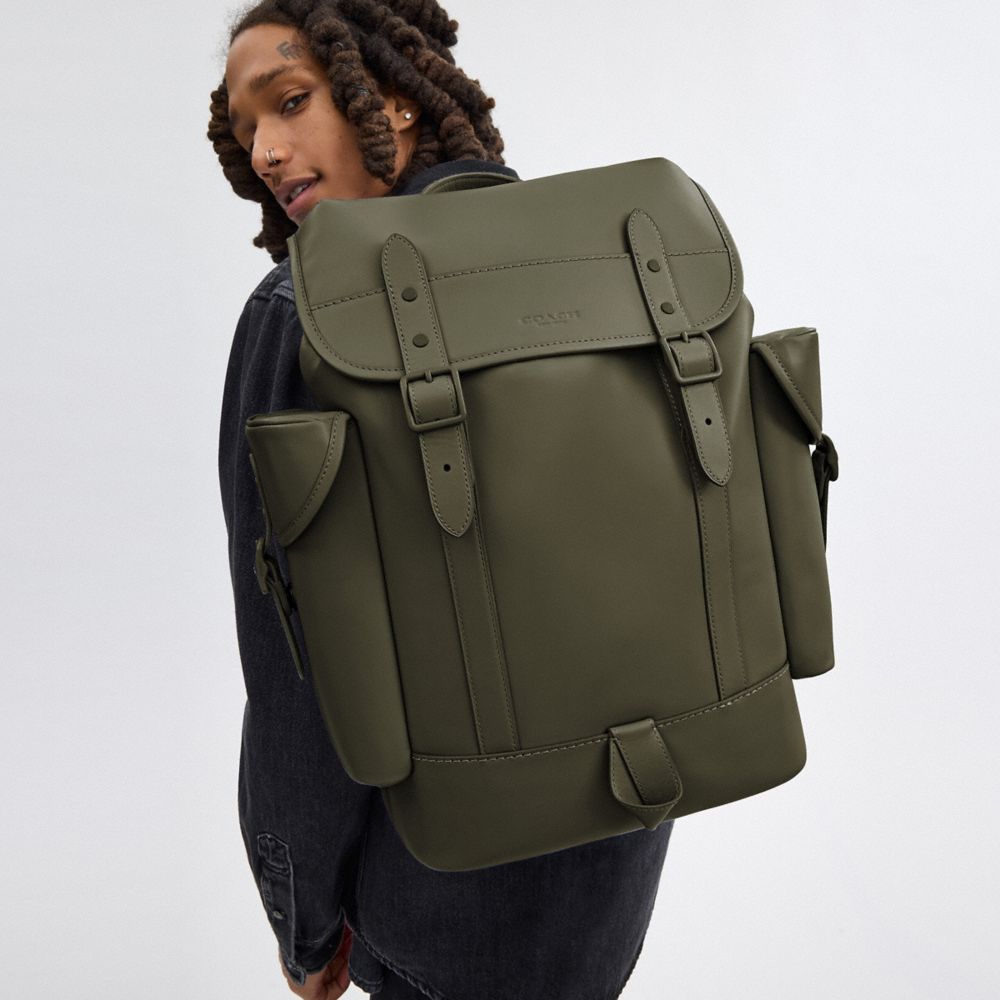 HITCH BACKPACK