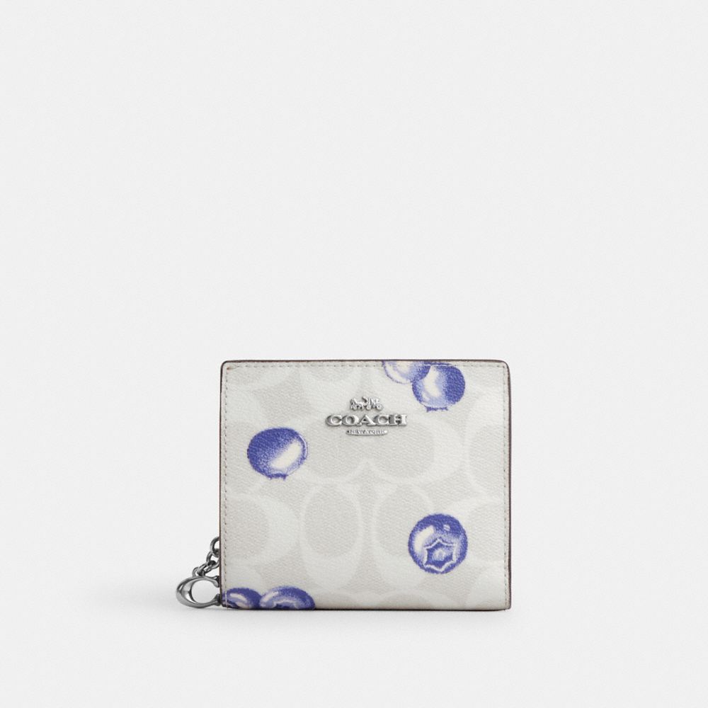 COACH CR941 Snap Wallet In Signature Canvas With Blueberry Print SILVER/CHALK/LIGHT VIOLET