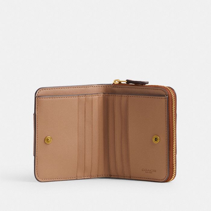 BILLFOLD WALLET WITH HORSE AND CARRIAGE PRINT