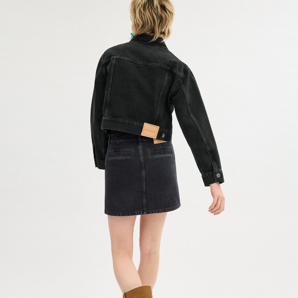 DENIM CROP JACKET IN ORGANIC COTTON