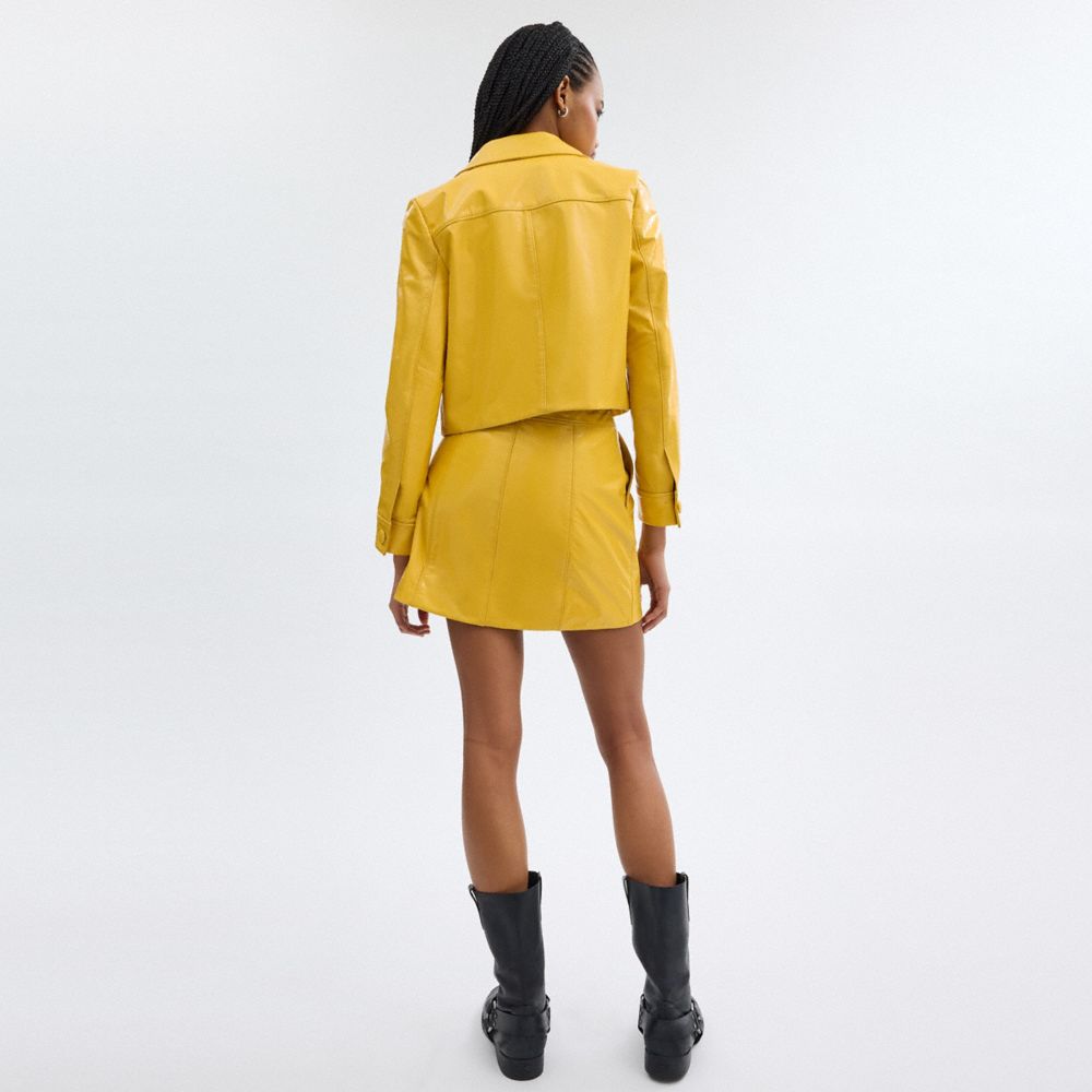 漆皮皮革迷你裙