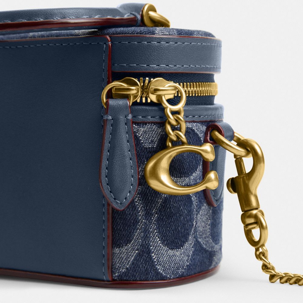 TRAIL CROSSBODY 12 IN SIGNATURE DENIM