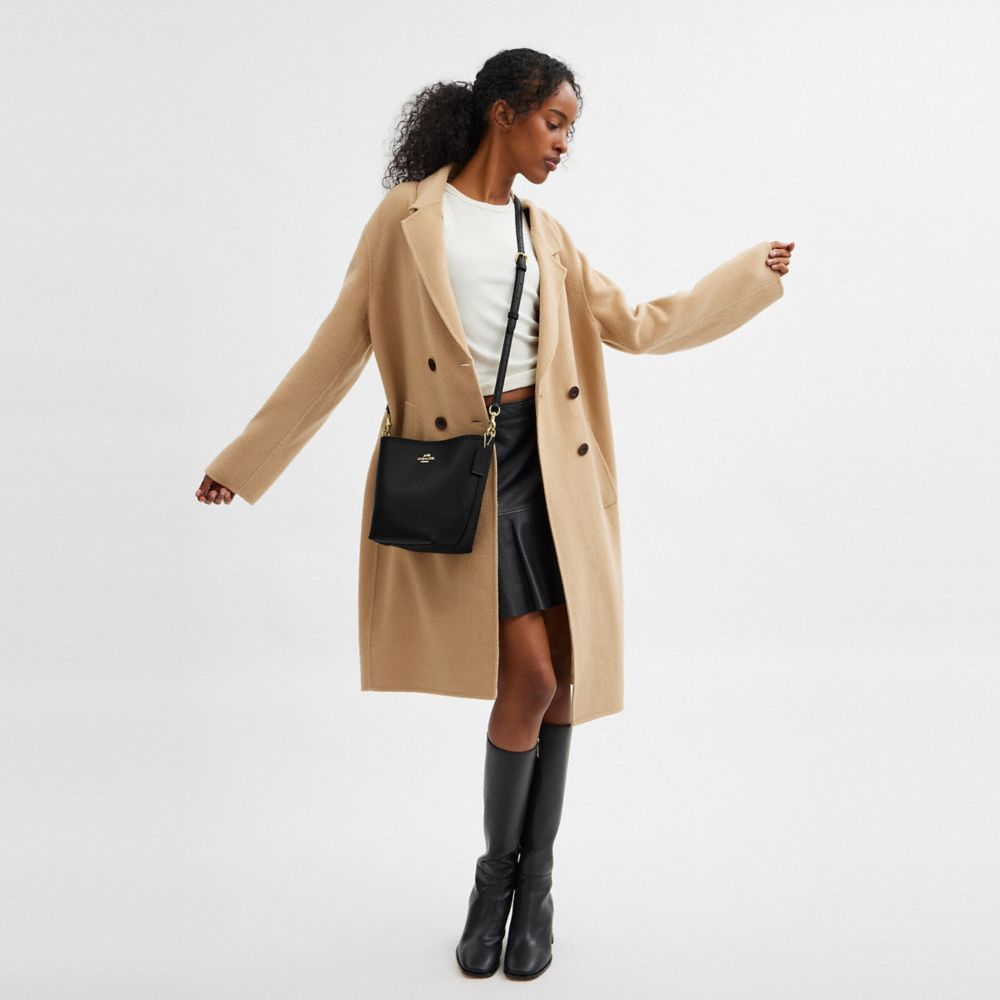 CITY BUCKET BAG