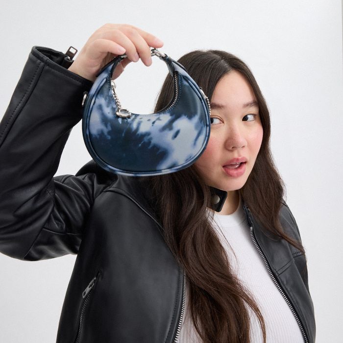 JONIE 紮染印花手袋| COACH 官方網站Official page