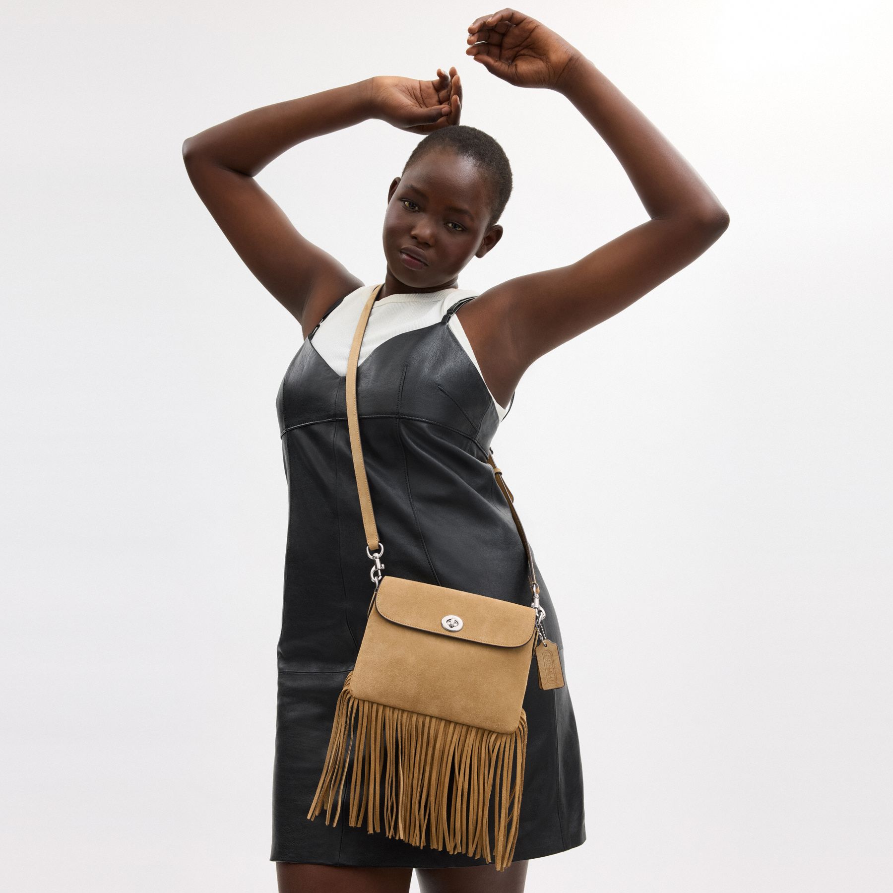 1964 流蘇手袋| COACH 官方網站Official page