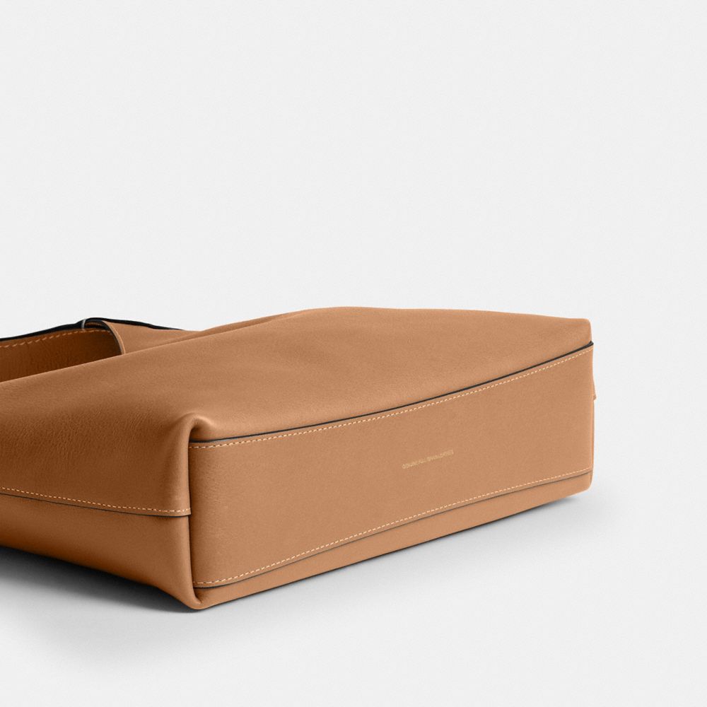 BROOKLYN SHOULDER BAG 28