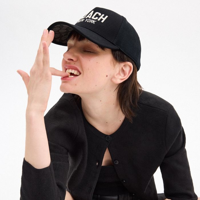 TRUCKER HAT