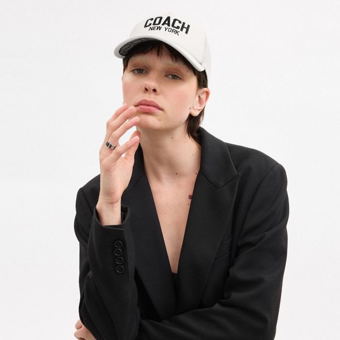 TRUCKER HAT