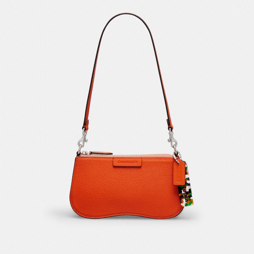 Wavy Baguette Bag In Pebbled Coachtopia Leather - CU870 - Sun Orange