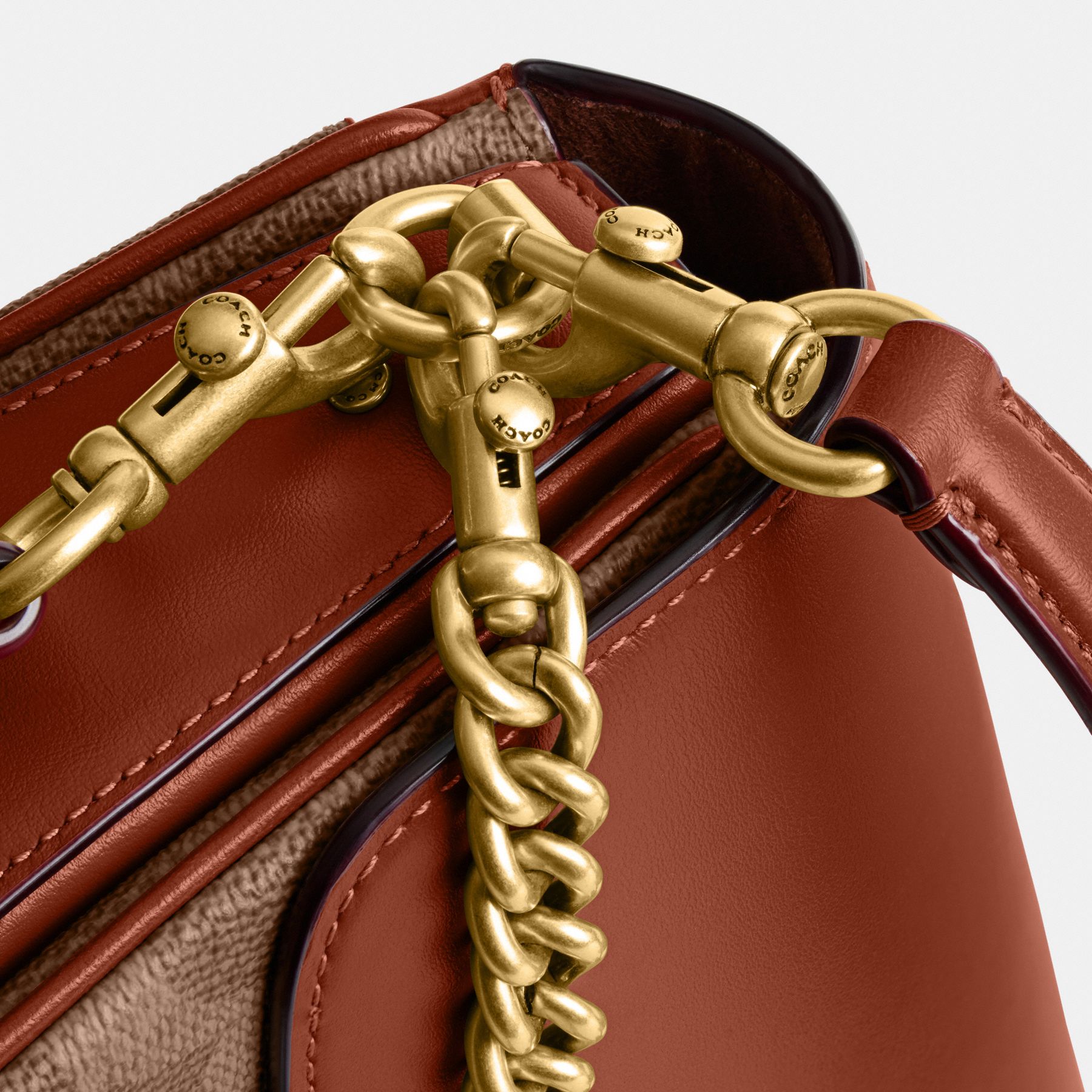 CASSIE 19 經典SIGNATURE 帆布斜背手袋| COACH 官方網站Official page