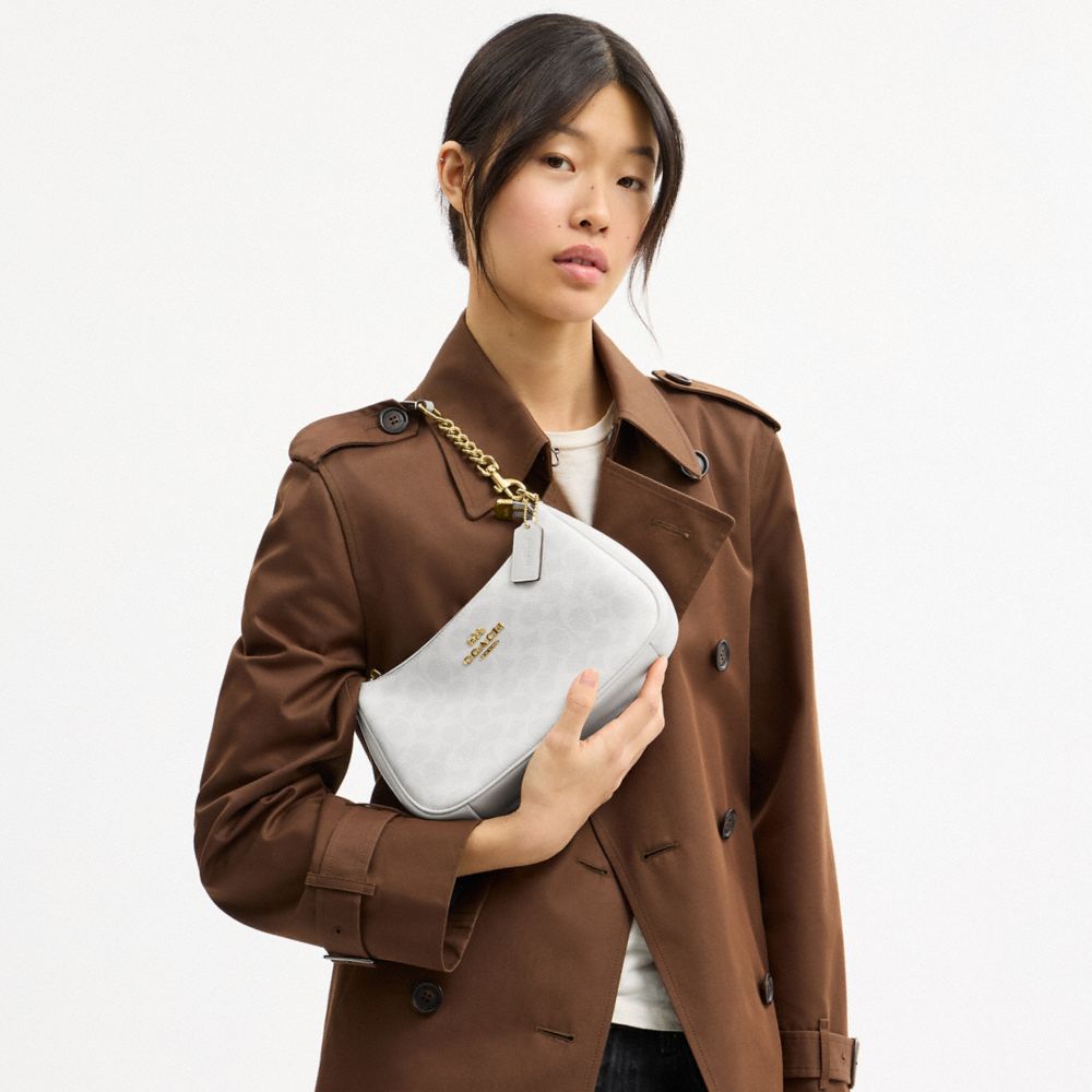 TERI SHOULDER BAG IN SIGNATURE CANVAS
