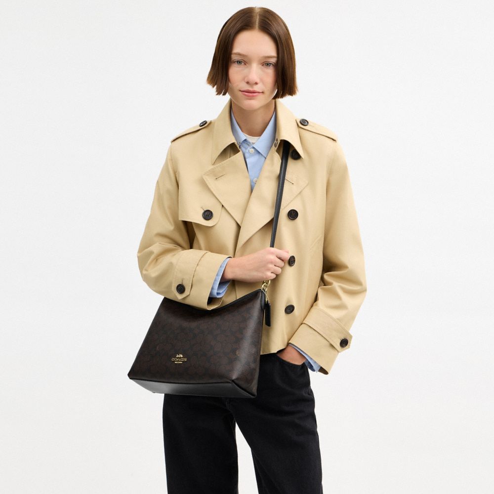 【ほぼ未使用・希少】COACH ボディバッグ シグネチャー ワッペン 保存袋付 リーグ クロスボディ バッグ 19・シグネチャー キャンバス | COACH