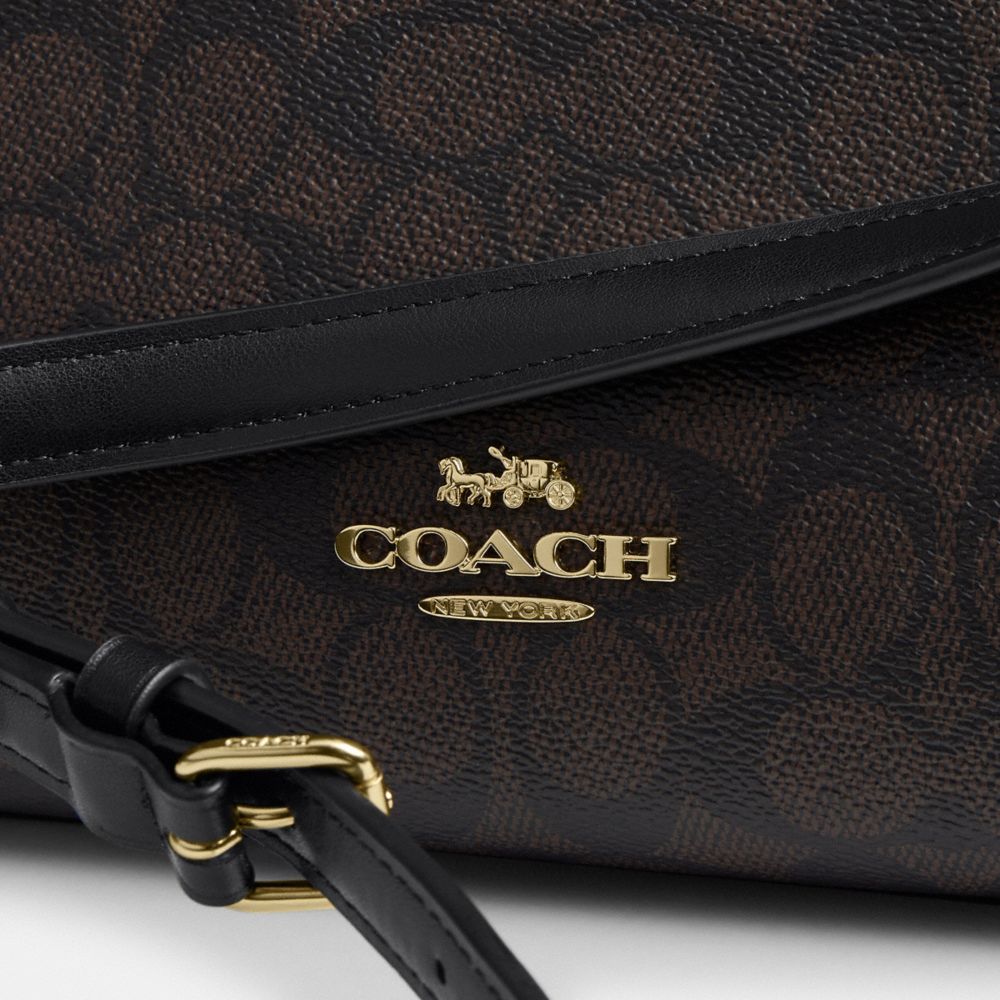 LAUREL SHOULDER BAG IN SIGNATURE CANVAS
