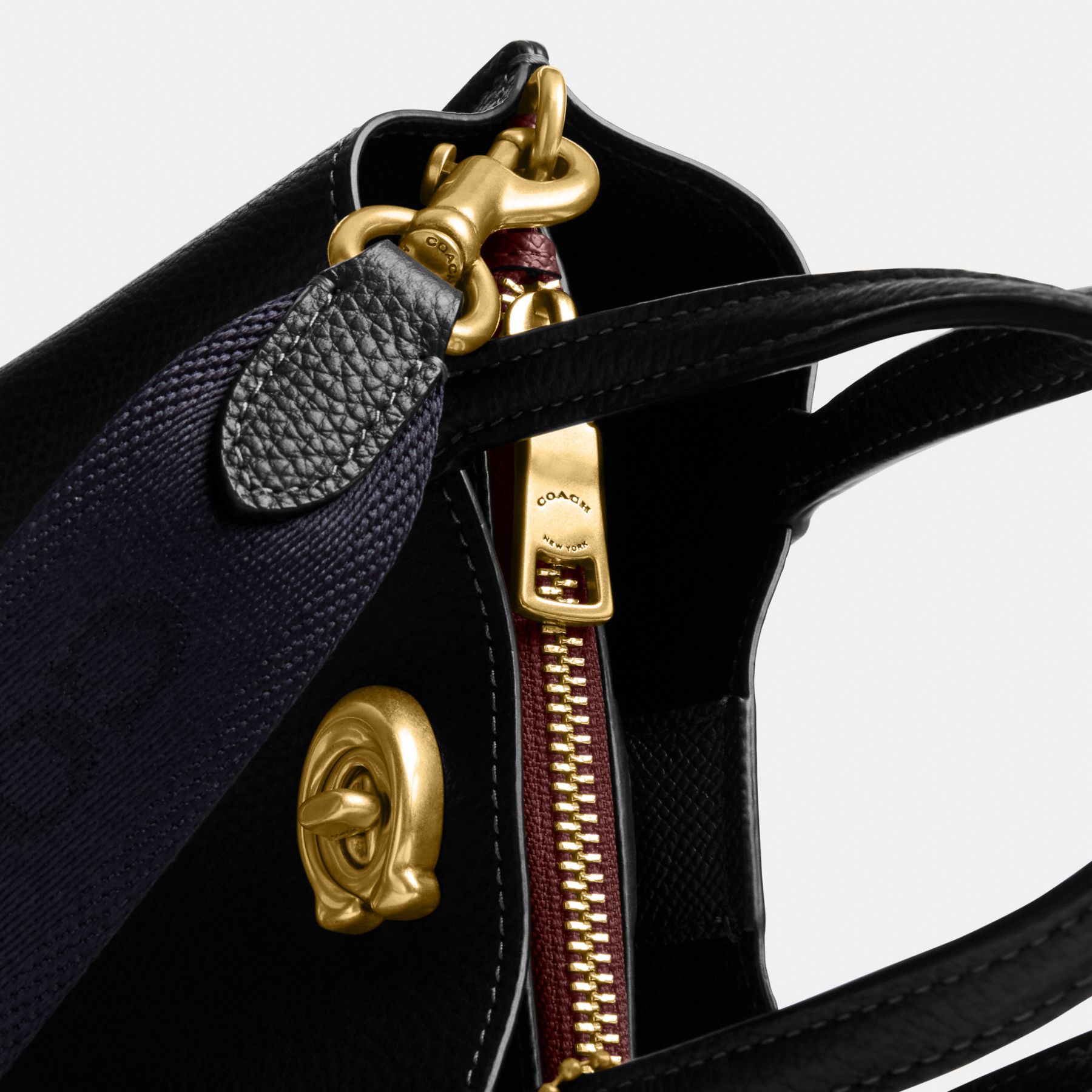 WILLOW 18 托特手袋| COACH 官方網站Official page