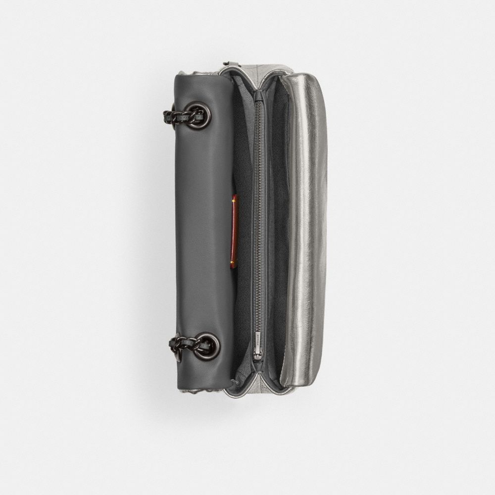 TABBY 26 絎縫單肩手袋