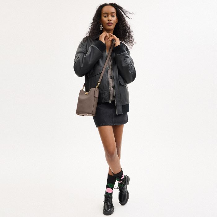 WILLOW SOFT BUCKET BAG 19