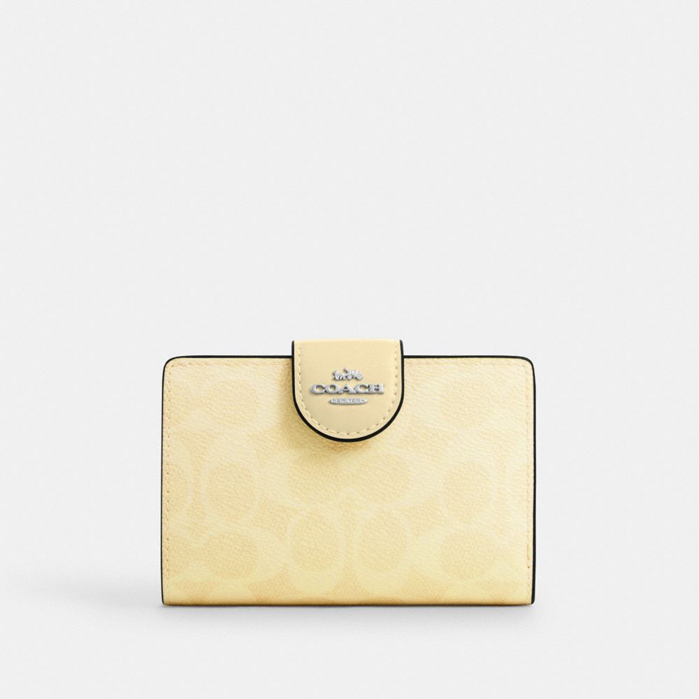 Medium Corner Zip Wallet In Signature Canvas - CW786 - Silver/Hay