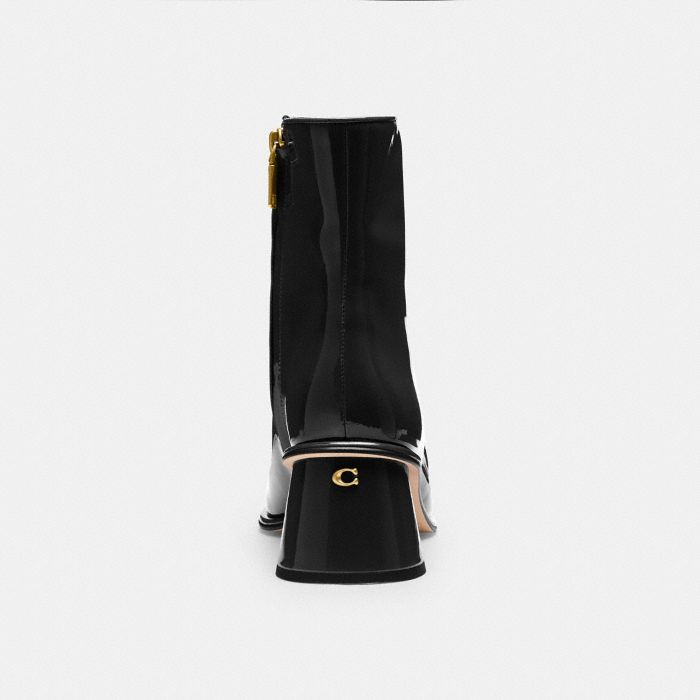GIGI BOOTIE