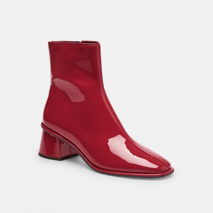 GIGI BOOTIE