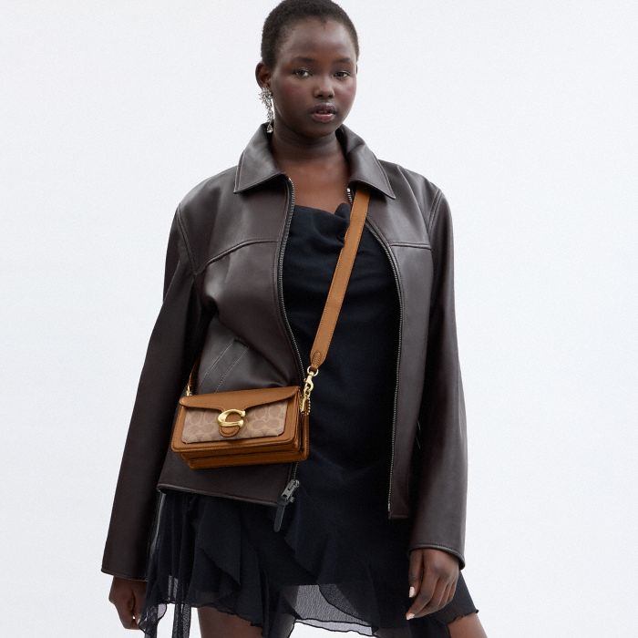TABBY SHOULDER BAG 20 IN SIGNATURE CANVAS
