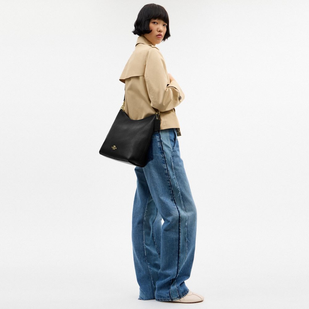 LAUREL LARGE SHOULDER BAG