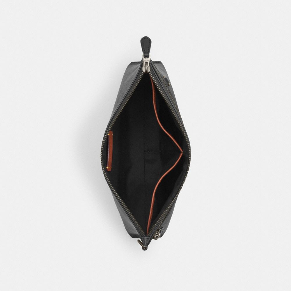 CARRY ALL POUCH IN SIGNATURE CANVAS