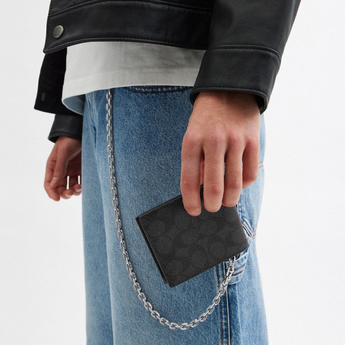 BILLFOLD WALLET WITH CHAIN IN SIGNATURE CANVAS