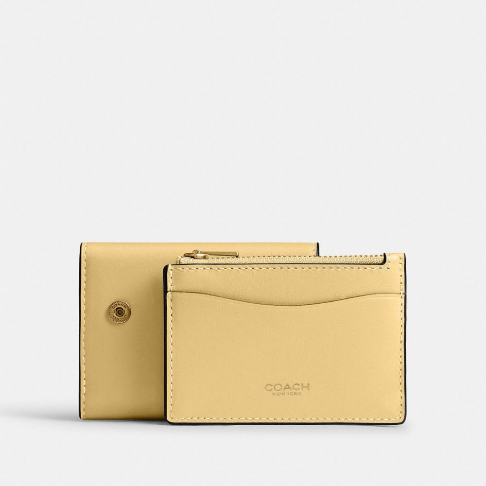 ESSENTIAL 卡袋皮夾