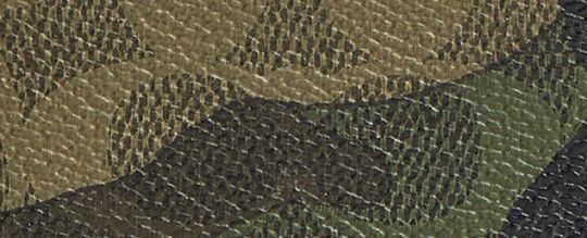 SLIM BILLFOLD WALLET IN SIGNATURE CAMO PRINT