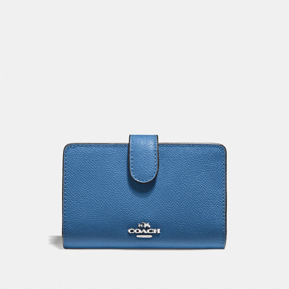 COACH MEDIUM CORNER ZIP WALLET - SV/SKY BLUE - F11484