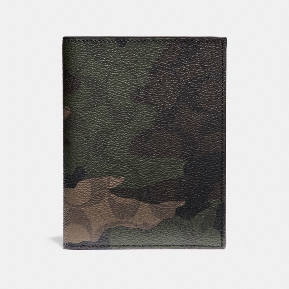 PASSPORT CASE IN SIGNATURE CAMO COATED CANVAS - f12009 - MAHOGANY/DARK GREEN CAMO