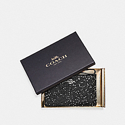 BOXED SMALL WRISTLET WITH GLITTER STAR PRINT - SILVER/BLACK - COACH F22705