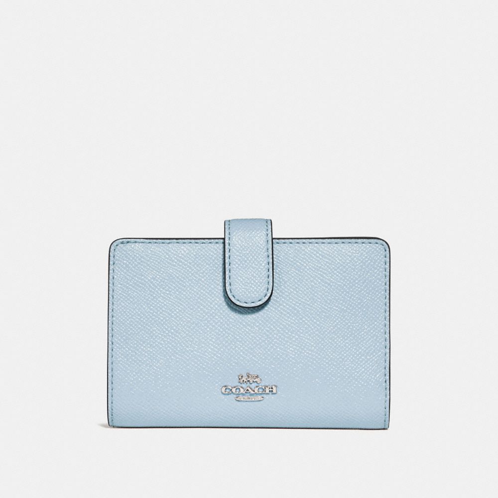 COACH MEDIUM CORNER ZIP WALLET - SILVER/PALE BLUE - f23237